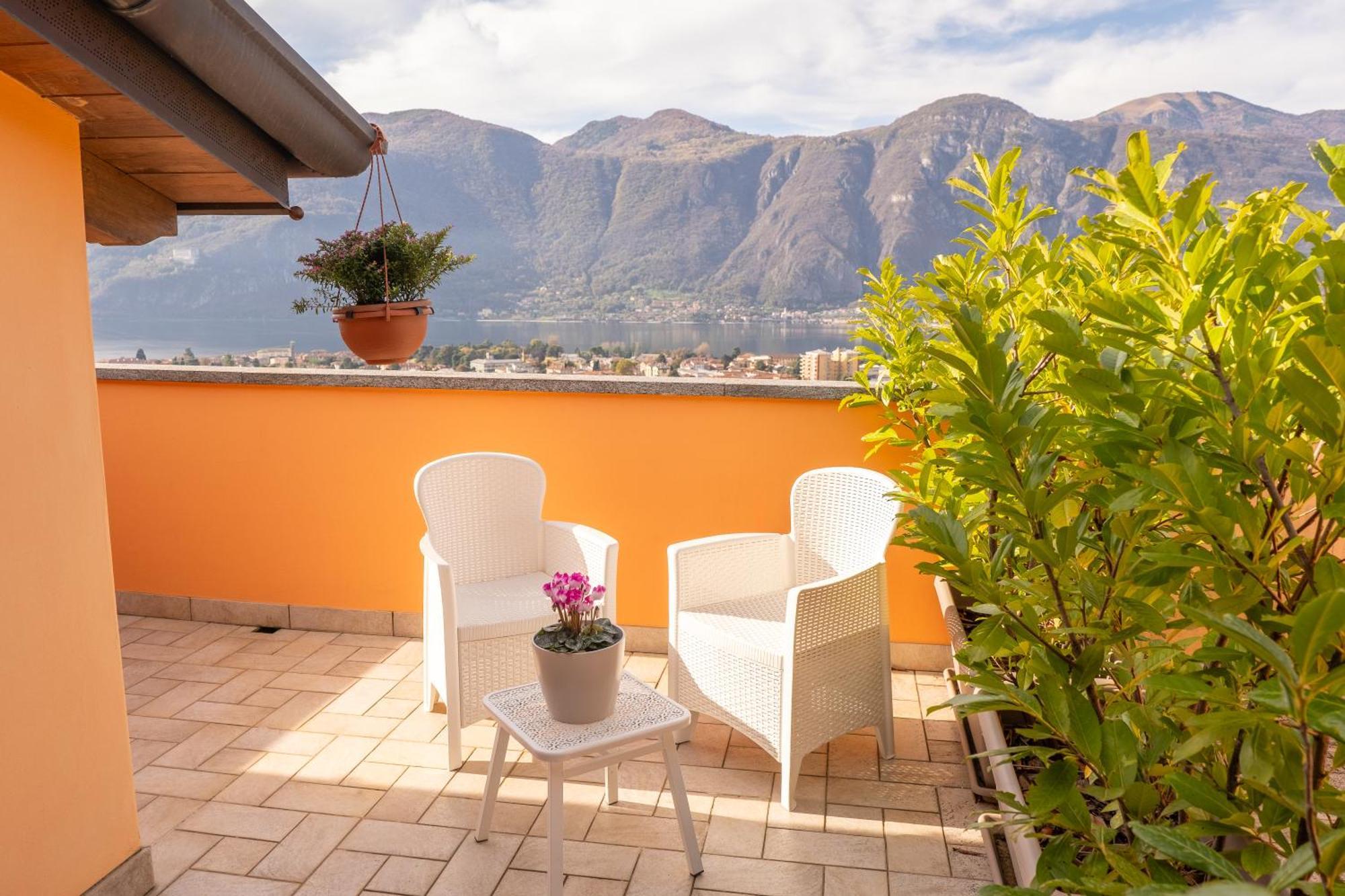 Larius Apartment - Como Lake View Mandello del Lario Exterior foto
